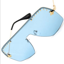 Load image into Gallery viewer, &quot;Bee Chic&quot; Semi Rimless Flat Top Sunnies
